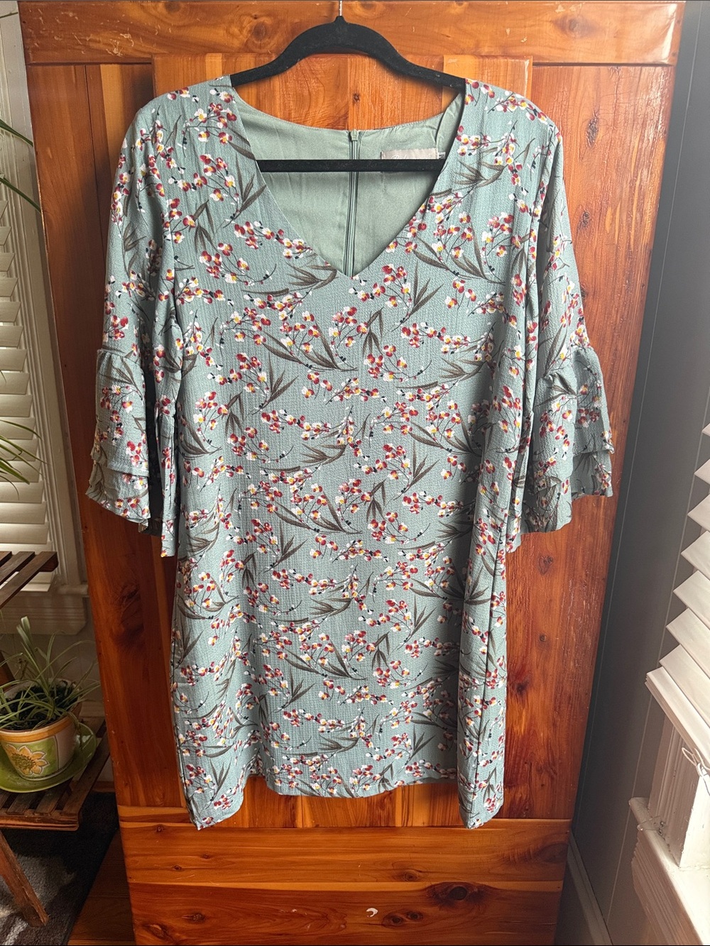 Green Floral V-Neck Bell Sleeve Dress